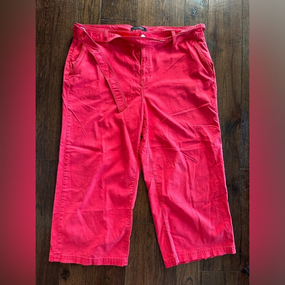 Liverpool Women’s Bright Coral Cropped Pants with Belt- size 20W